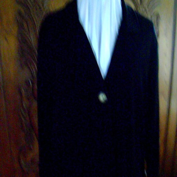 Chico's Traveler Black Jacket, NWT  Size 2 - Picture 1 of 6